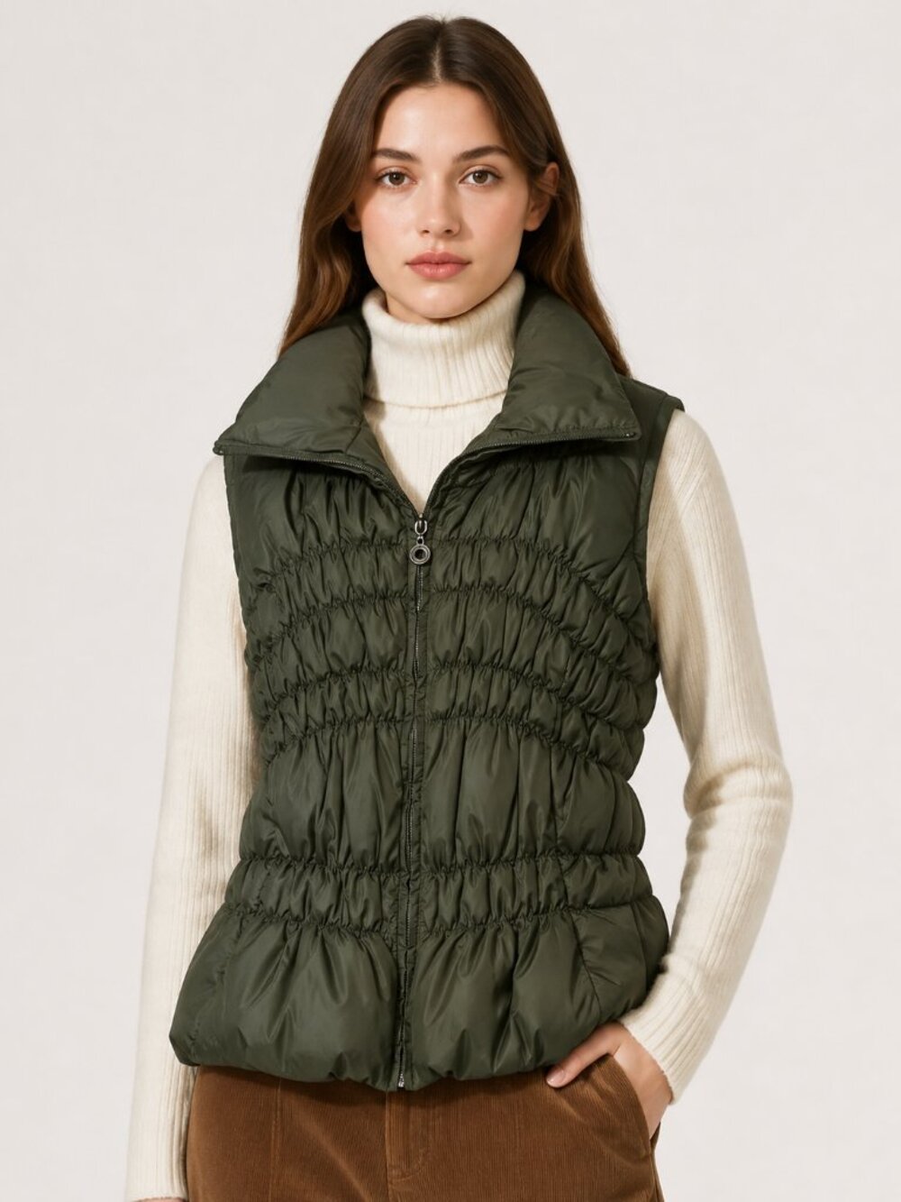 Colebrook Classic Down Vest Women Puffer Military Green, Medium